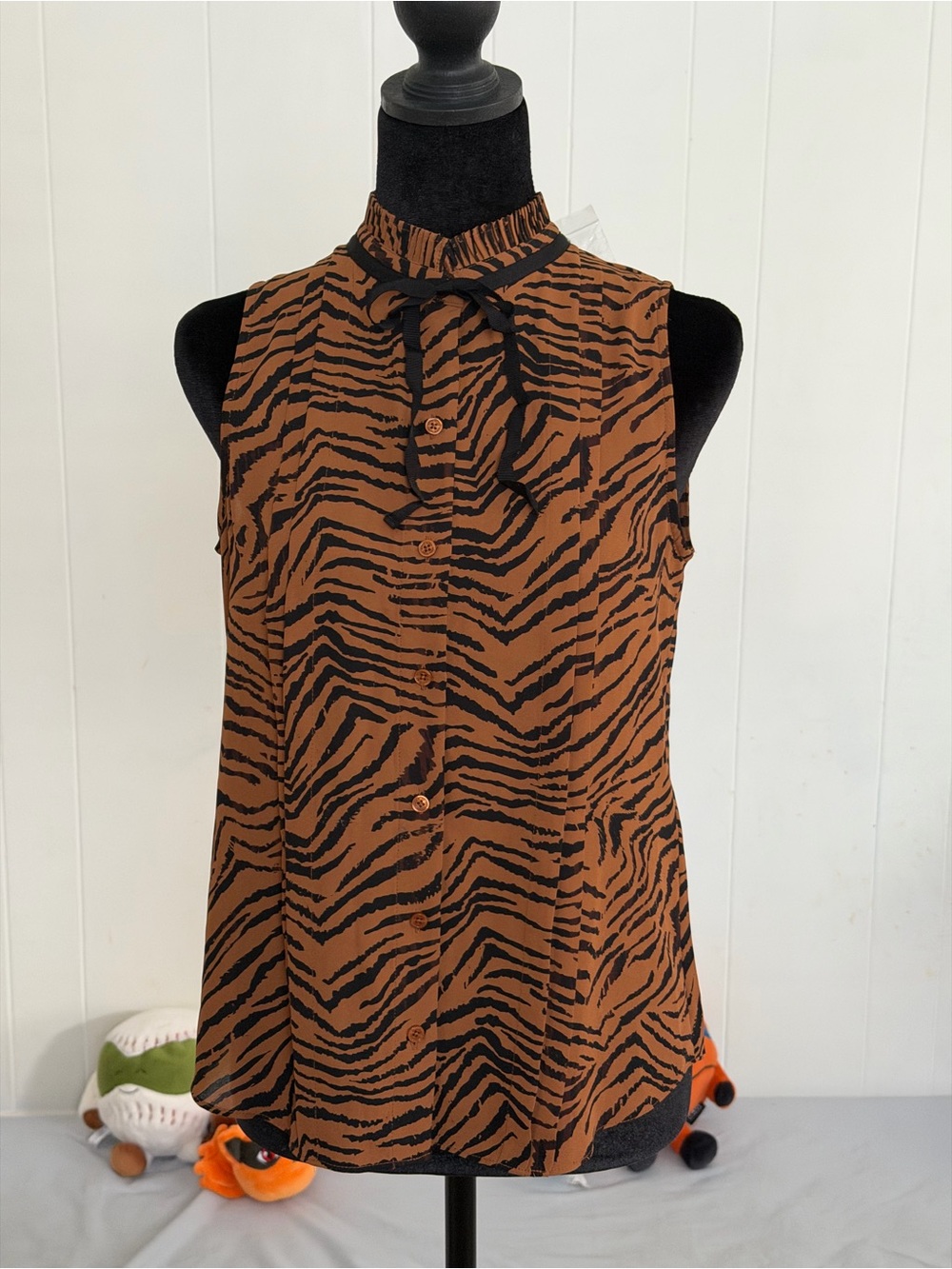 Sleeveless Tiger-Print Tie-Neck Blouse - Brown/Black size XXS
